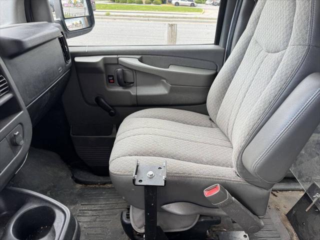 used 2008 GMC Savana 3500 car, priced at $7,995