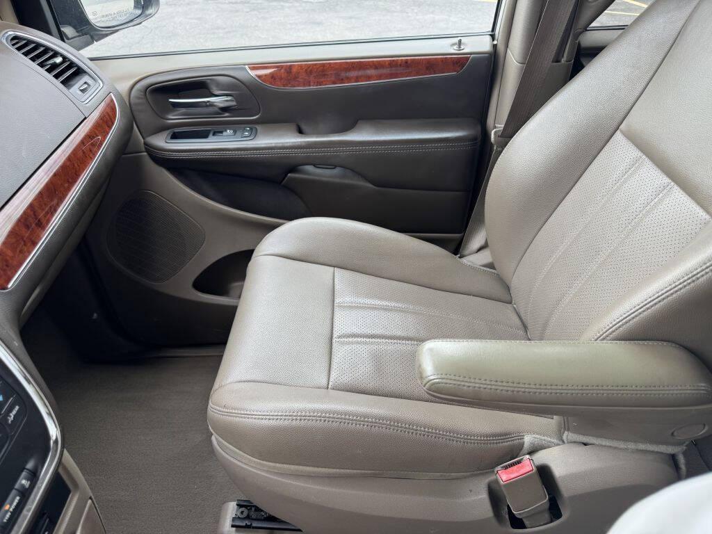 used 2014 Chrysler Town & Country car, priced at $6,995