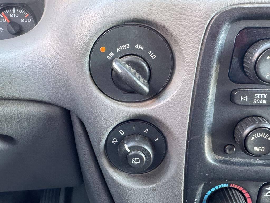 used 2005 Chevrolet TrailBlazer car, priced at $3,995