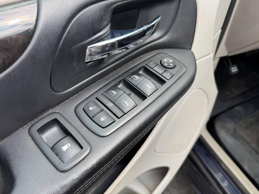 used 2013 Dodge Grand Caravan car, priced at $6,995