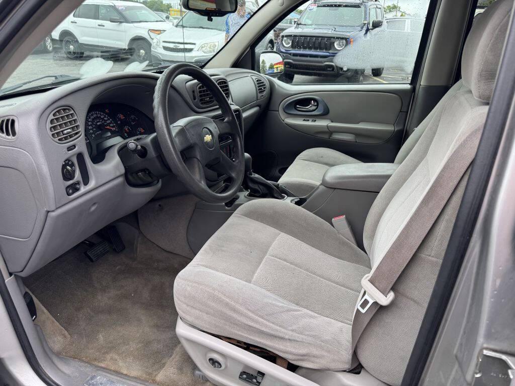 used 2005 Chevrolet TrailBlazer car, priced at $3,995
