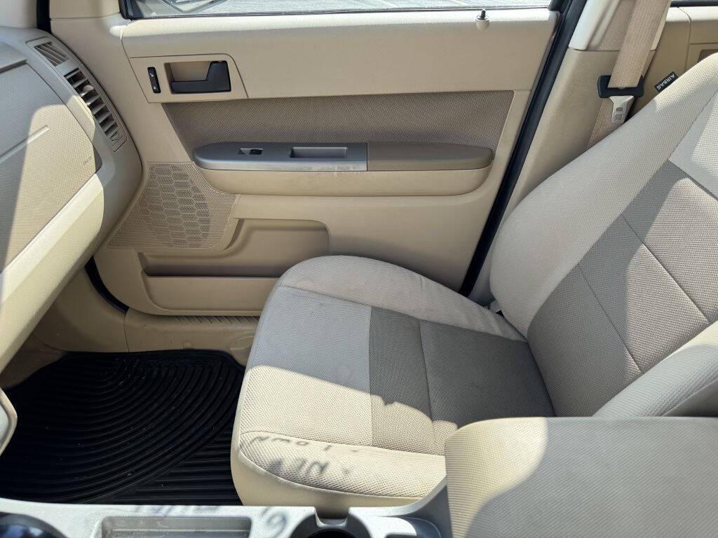 used 2009 Ford Escape car, priced at $6,995