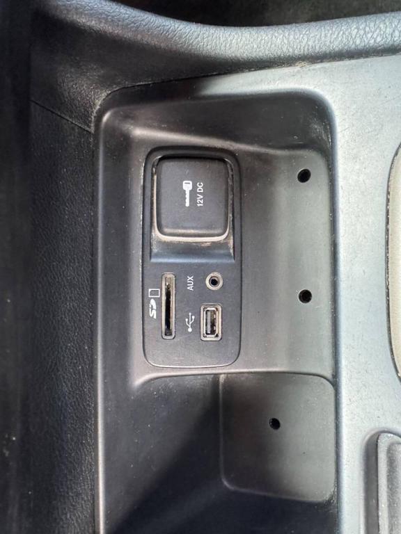 used 2015 Jeep Cherokee car, priced at $5,995