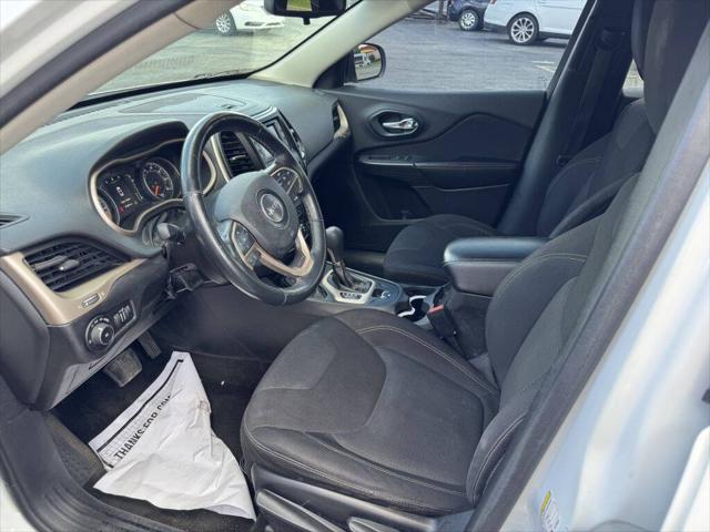 used 2015 Jeep Cherokee car, priced at $6,995