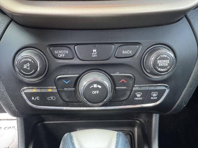 used 2015 Jeep Cherokee car, priced at $6,995