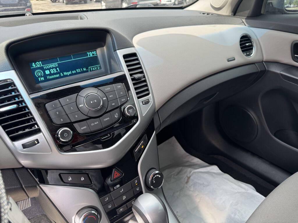 used 2012 Chevrolet Cruze car, priced at $5,500