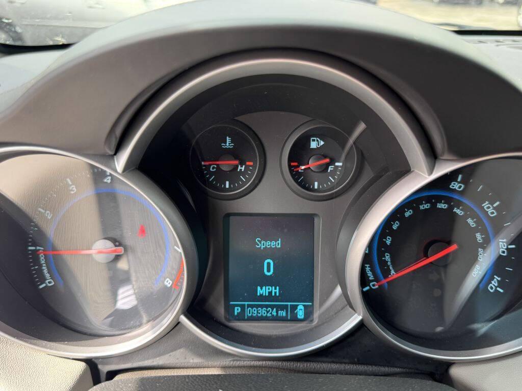 used 2012 Chevrolet Cruze car, priced at $5,500