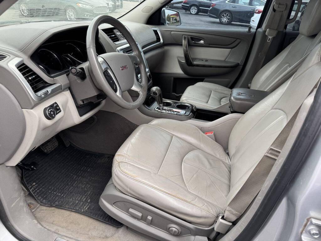 used 2015 GMC Acadia car, priced at $3,995