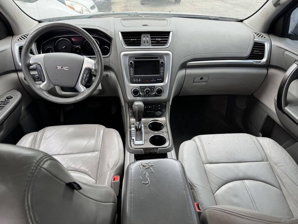 used 2015 GMC Acadia car, priced at $3,995