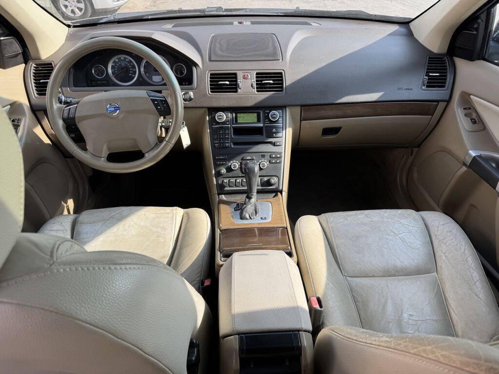 used 2011 Volvo XC90 car, priced at $3,500