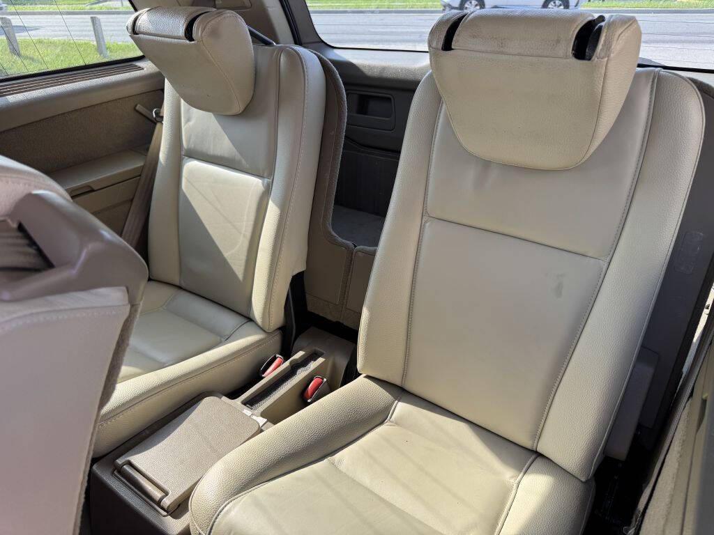 used 2011 Volvo XC90 car, priced at $3,500