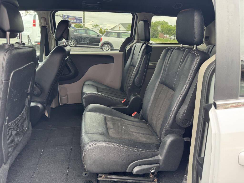 used 2019 Dodge Grand Caravan car, priced at $4,500
