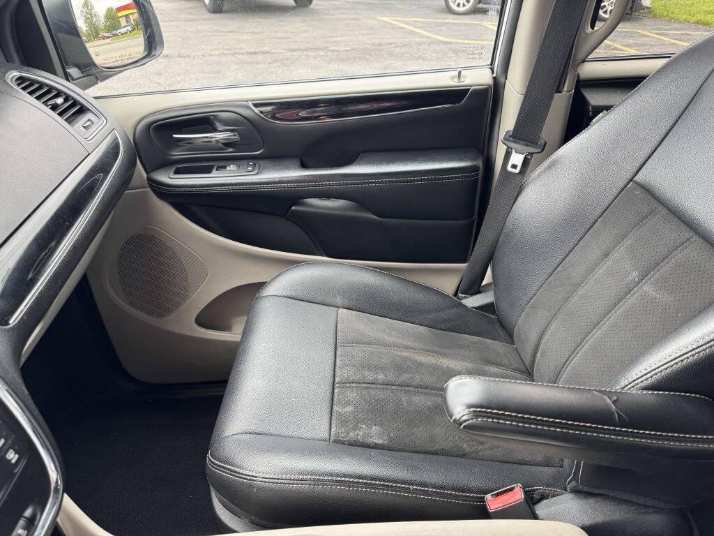used 2019 Dodge Grand Caravan car, priced at $4,500