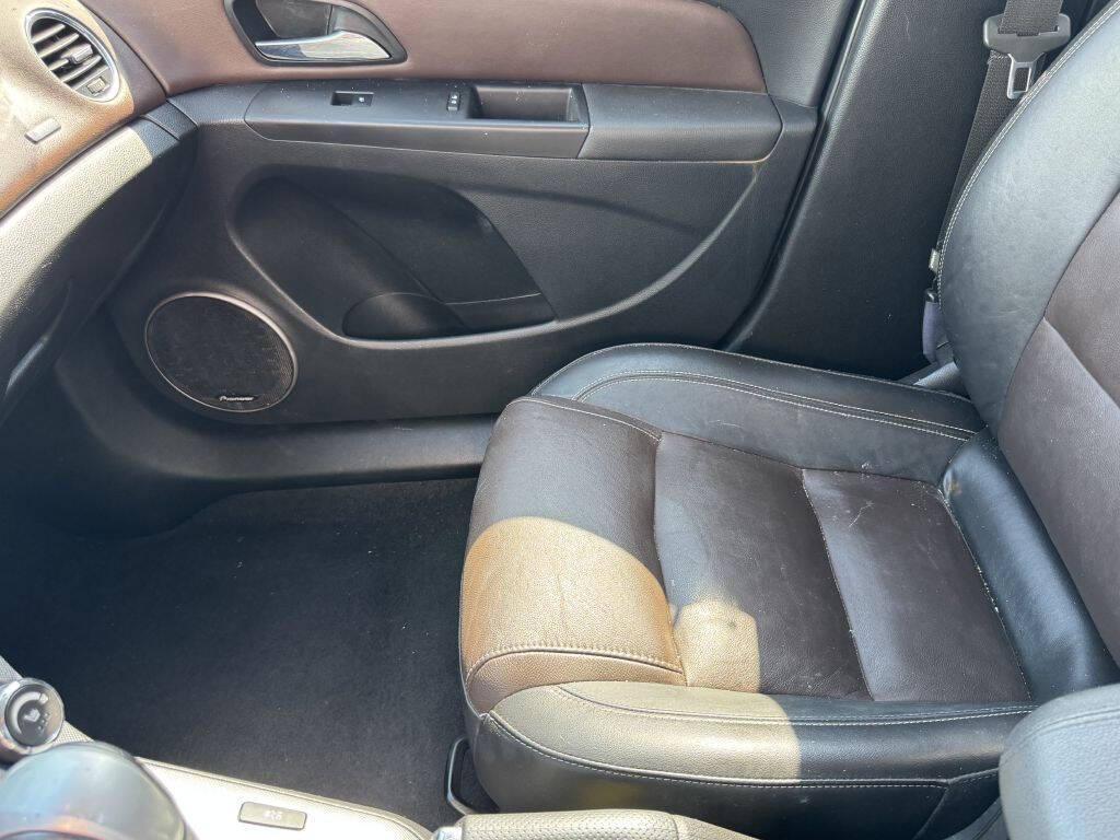 used 2015 Chevrolet Cruze car, priced at $6,500