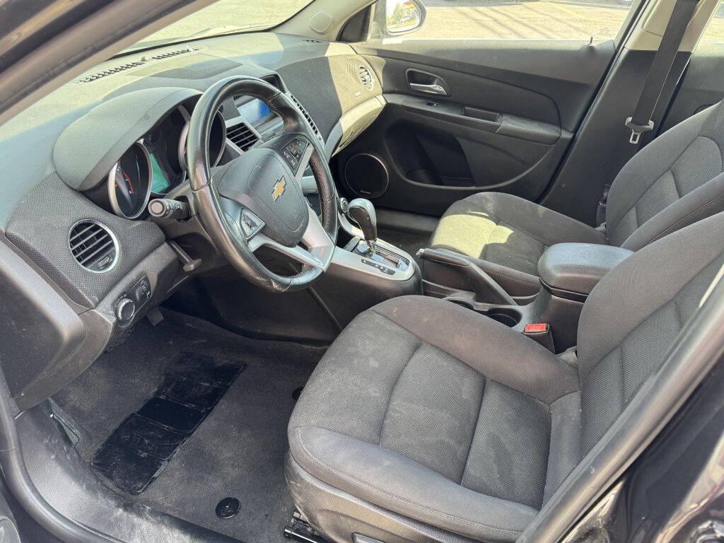 used 2014 Chevrolet Cruze car, priced at $5,500