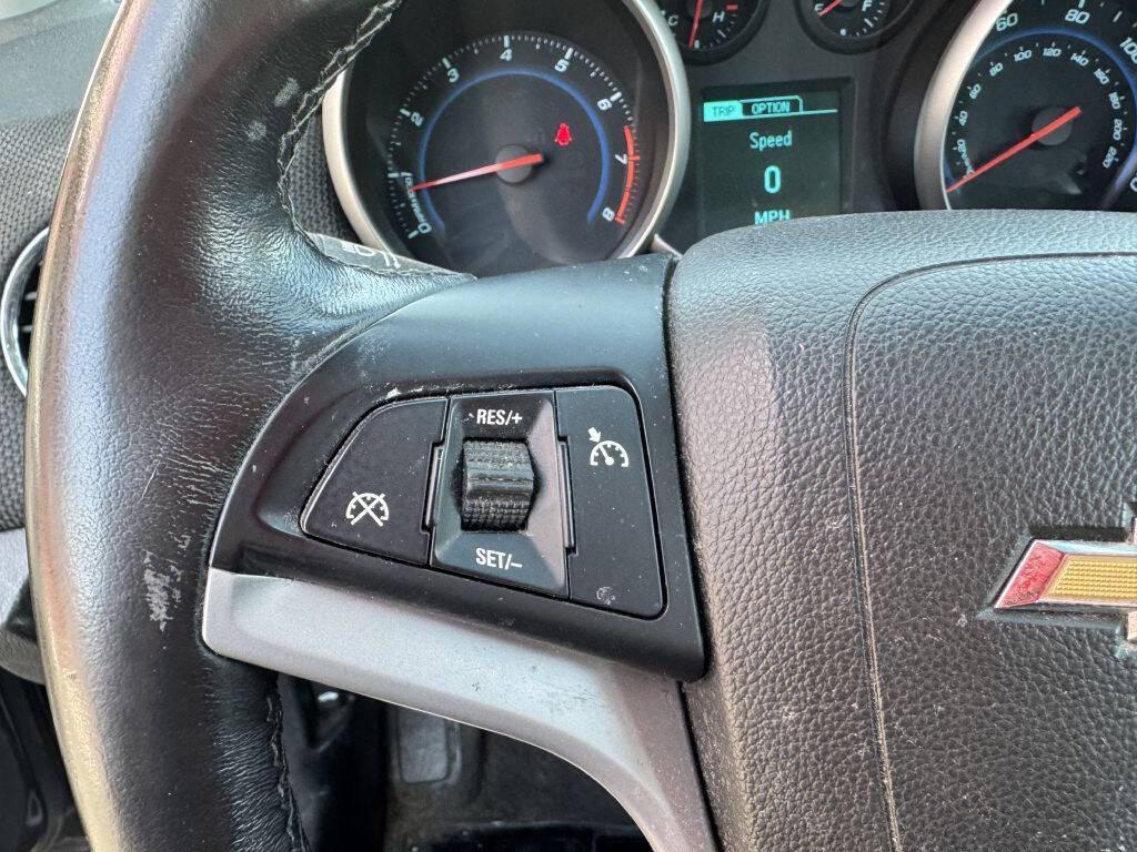 used 2014 Chevrolet Cruze car, priced at $5,500