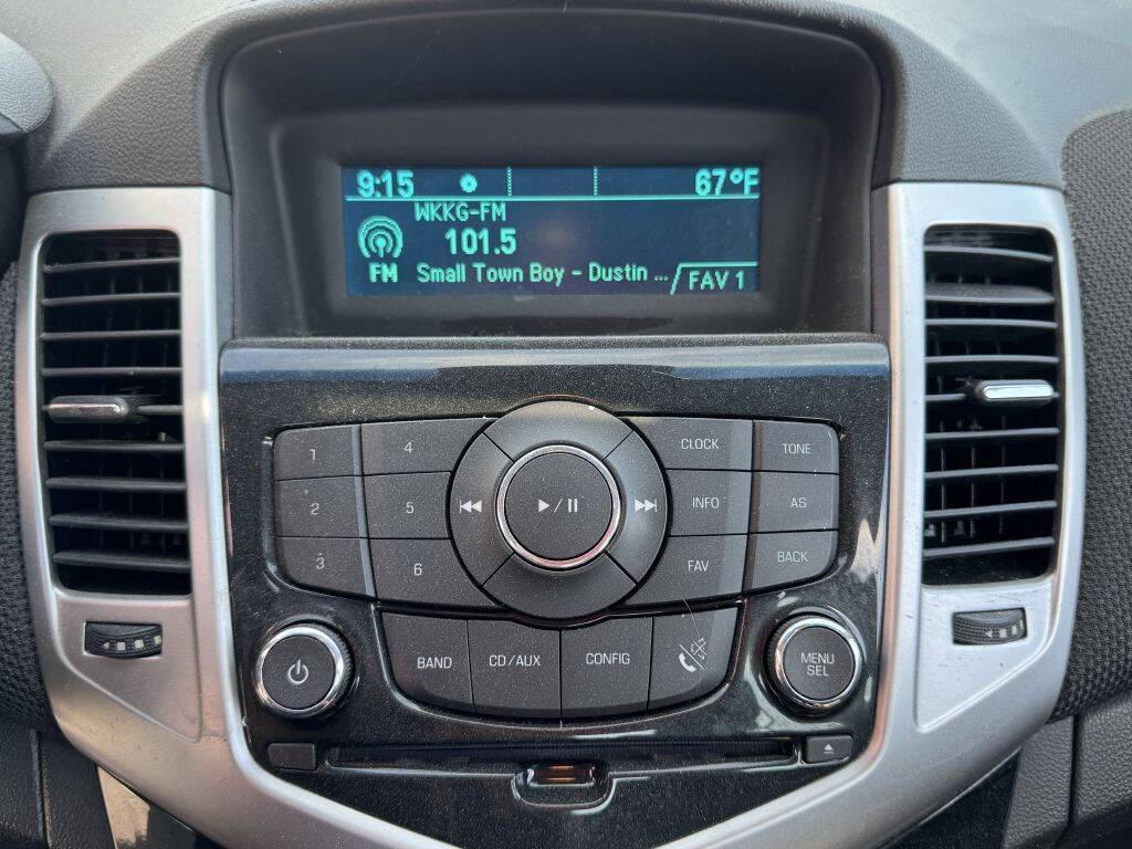 used 2014 Chevrolet Cruze car, priced at $5,500