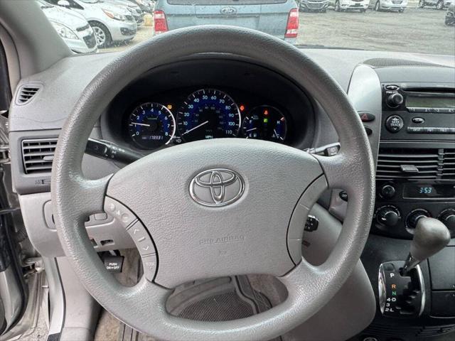 used 2007 Toyota Sienna car, priced at $4,500