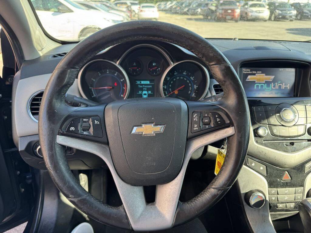 used 2014 Chevrolet Cruze car, priced at $3,995