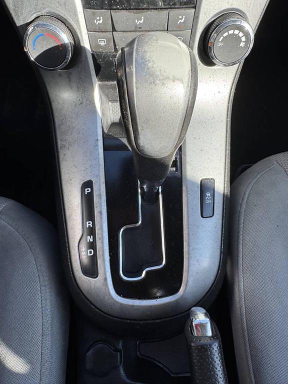 used 2014 Chevrolet Cruze car, priced at $3,995