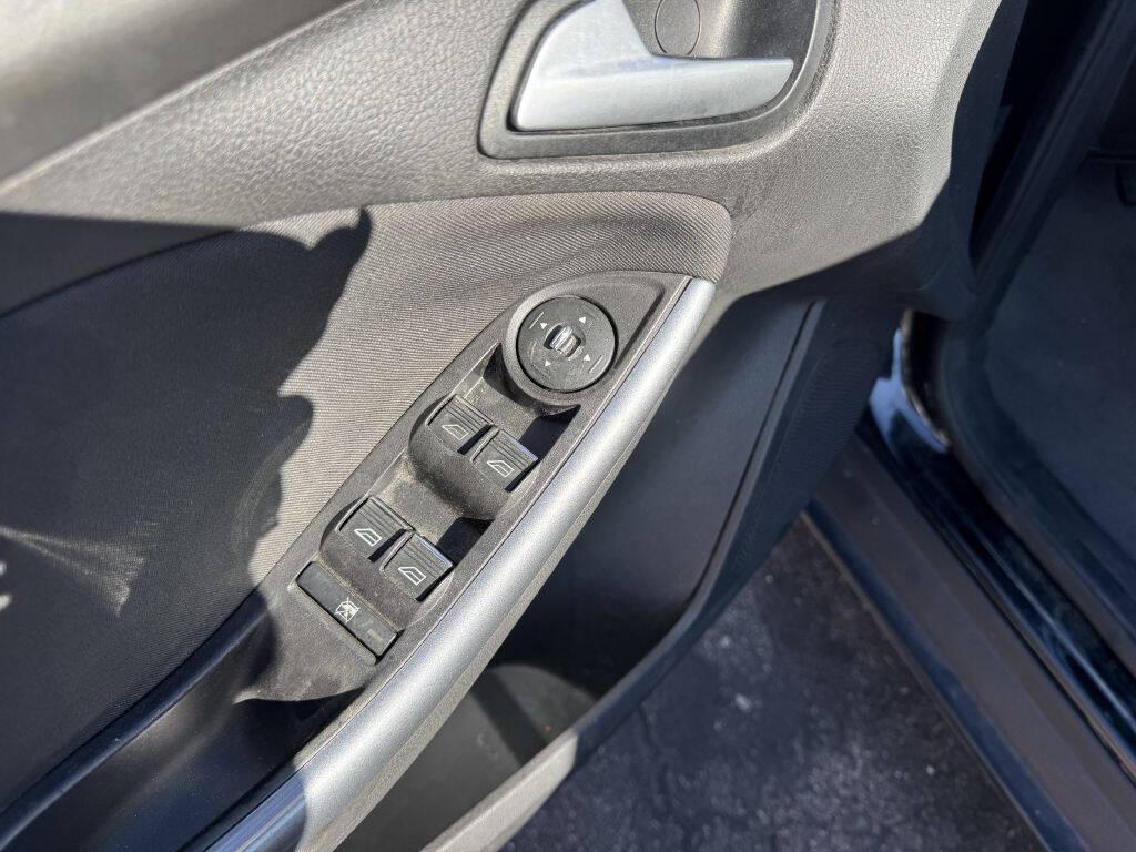 used 2012 Ford Focus car, priced at $4,995