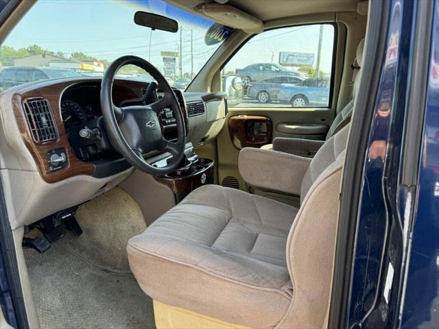 used 2000 Chevrolet Express 1500 car, priced at $4,500