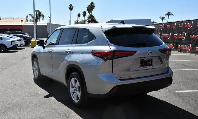 used 2023 Toyota Highlander car, priced at $33,898