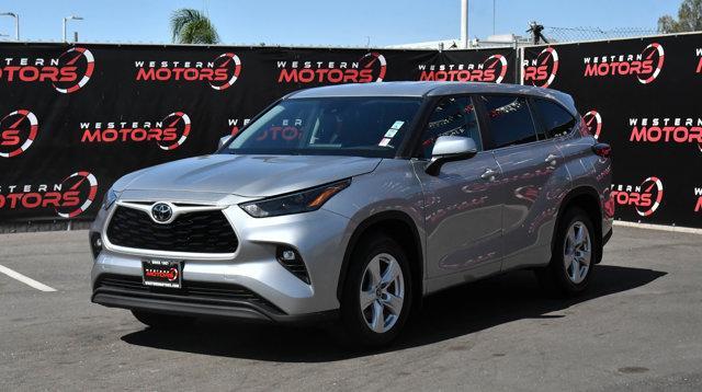 used 2023 Toyota Highlander car, priced at $33,898