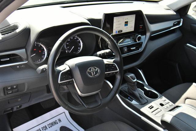 used 2023 Toyota Highlander car, priced at $33,898