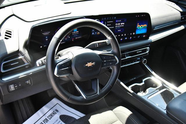 used 2024 Chevrolet Traverse car, priced at $37,289