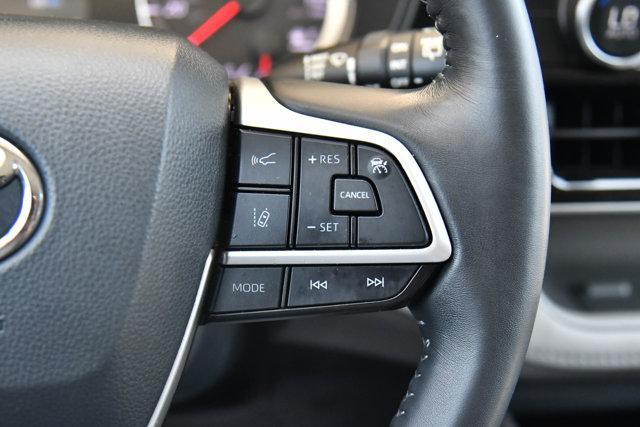 used 2022 Toyota Highlander car, priced at $29,675