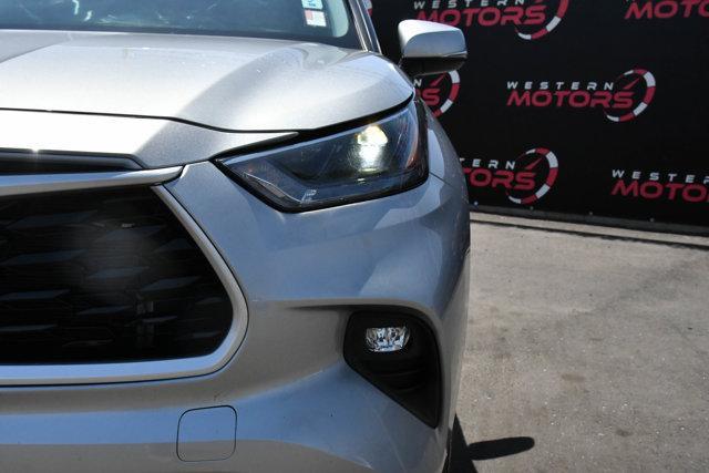 used 2022 Toyota Highlander car, priced at $29,675