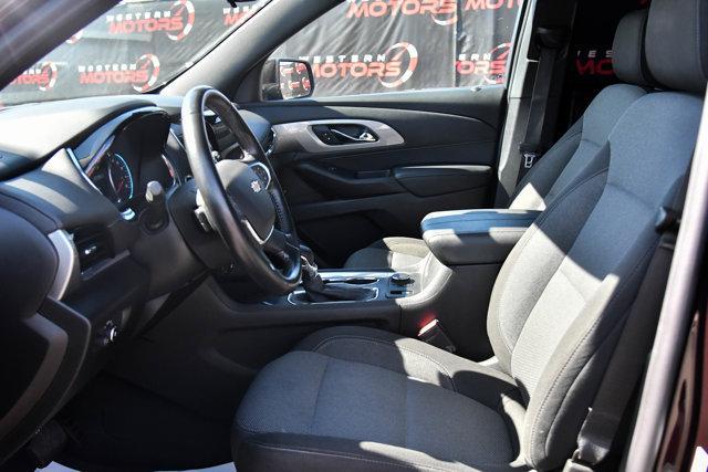 used 2022 Chevrolet Traverse car, priced at $25,385