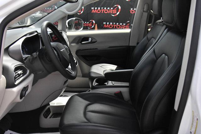 used 2023 Chrysler Pacifica car, priced at $24,659
