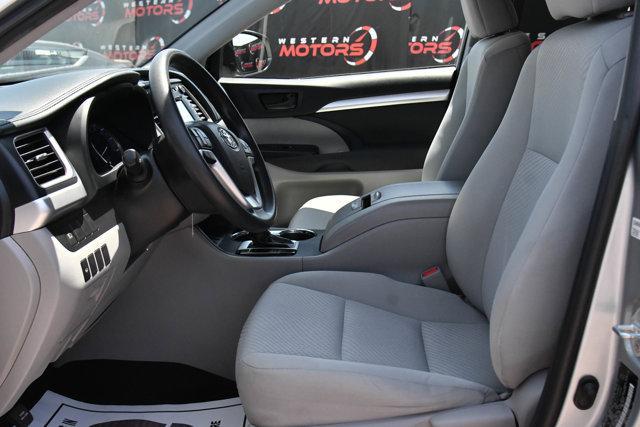 used 2019 Toyota Highlander car, priced at $22,999