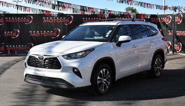 used 2020 Toyota Highlander car, priced at $27,781