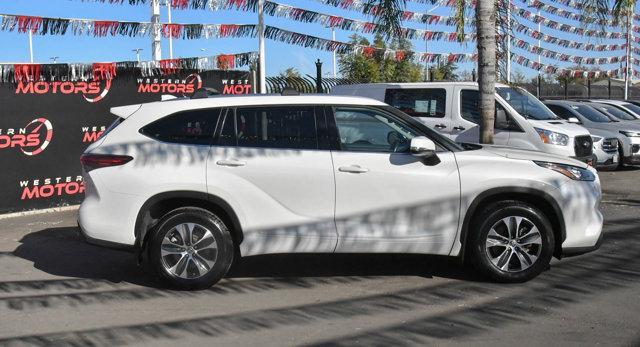 used 2020 Toyota Highlander car, priced at $27,781