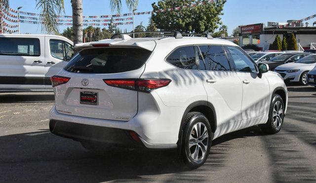 used 2020 Toyota Highlander car, priced at $27,781