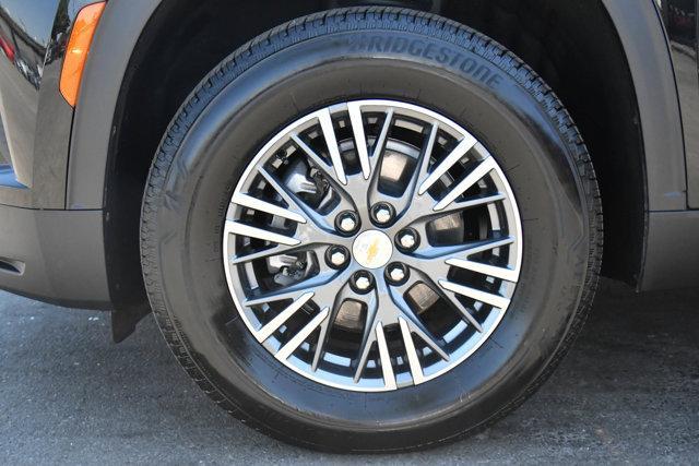 used 2025 Chevrolet Traverse car, priced at $38,999