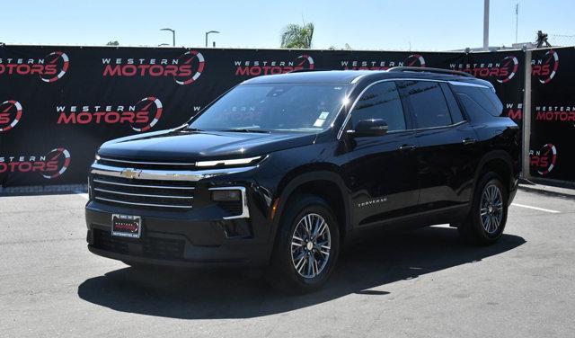 used 2025 Chevrolet Traverse car, priced at $38,999
