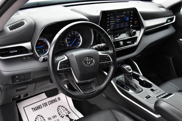 used 2022 Toyota Highlander Hybrid car, priced at $37,500
