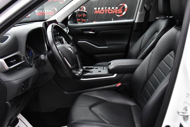 used 2022 Toyota Highlander Hybrid car, priced at $37,500