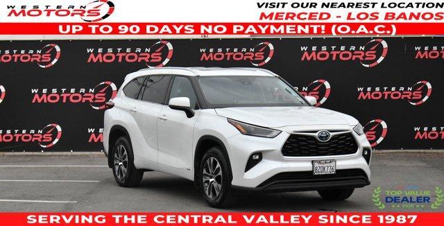 used 2022 Toyota Highlander Hybrid car, priced at $37,500