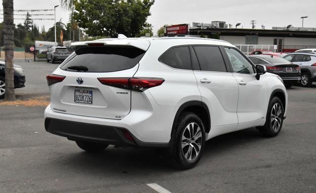 used 2022 Toyota Highlander Hybrid car, priced at $37,500