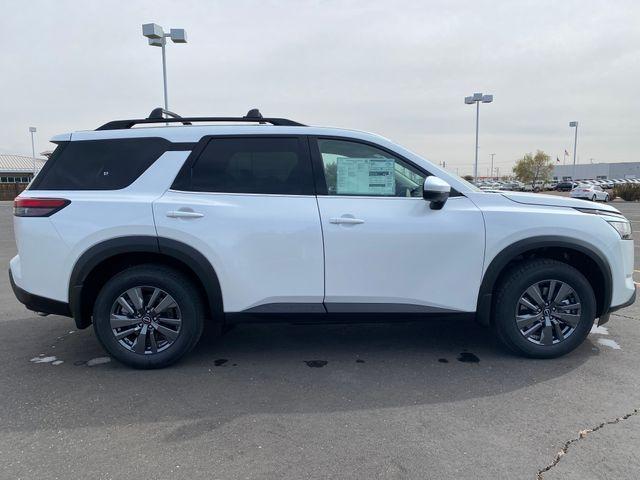 new 2025 Nissan Pathfinder car, priced at $35,421