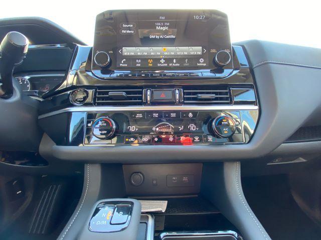 new 2025 Nissan Pathfinder car, priced at $35,421