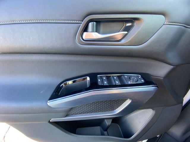 new 2025 Nissan Pathfinder car, priced at $35,421