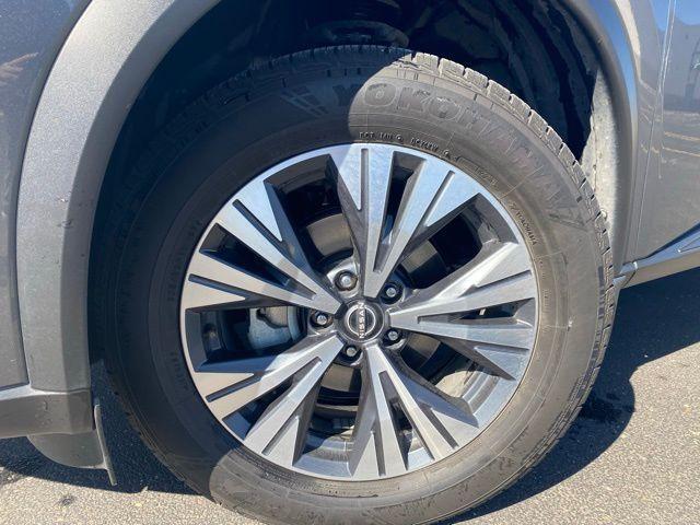 used 2023 Nissan Rogue car, priced at $21,992