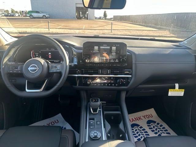 new 2025 Nissan Pathfinder car, priced at $45,573