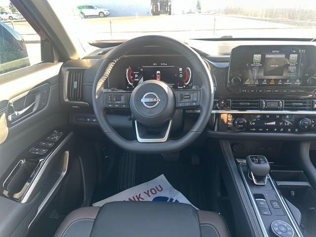 new 2025 Nissan Pathfinder car, priced at $45,573